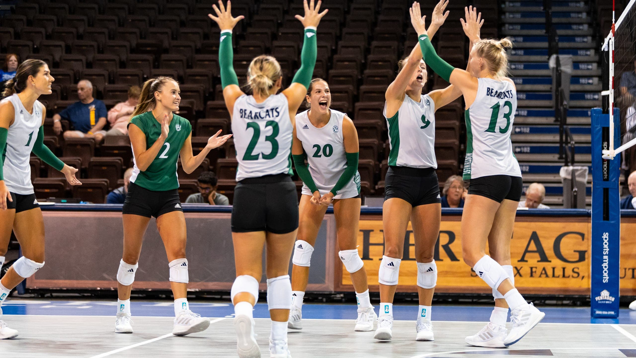 College Volleyball athlete in action — U.S. college sports recruiting with Smarthlete.