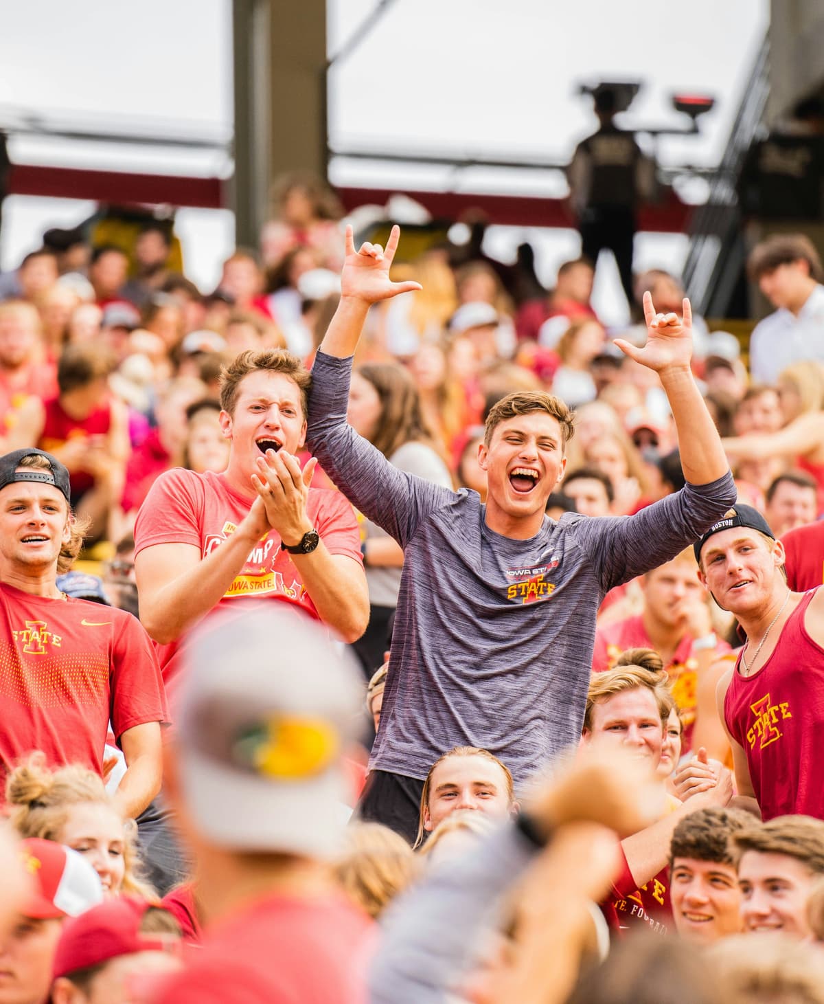 The profile indicates that academic & athletic stats and budget are important elements. A graphic displays a male baseball player's recruiting profile.